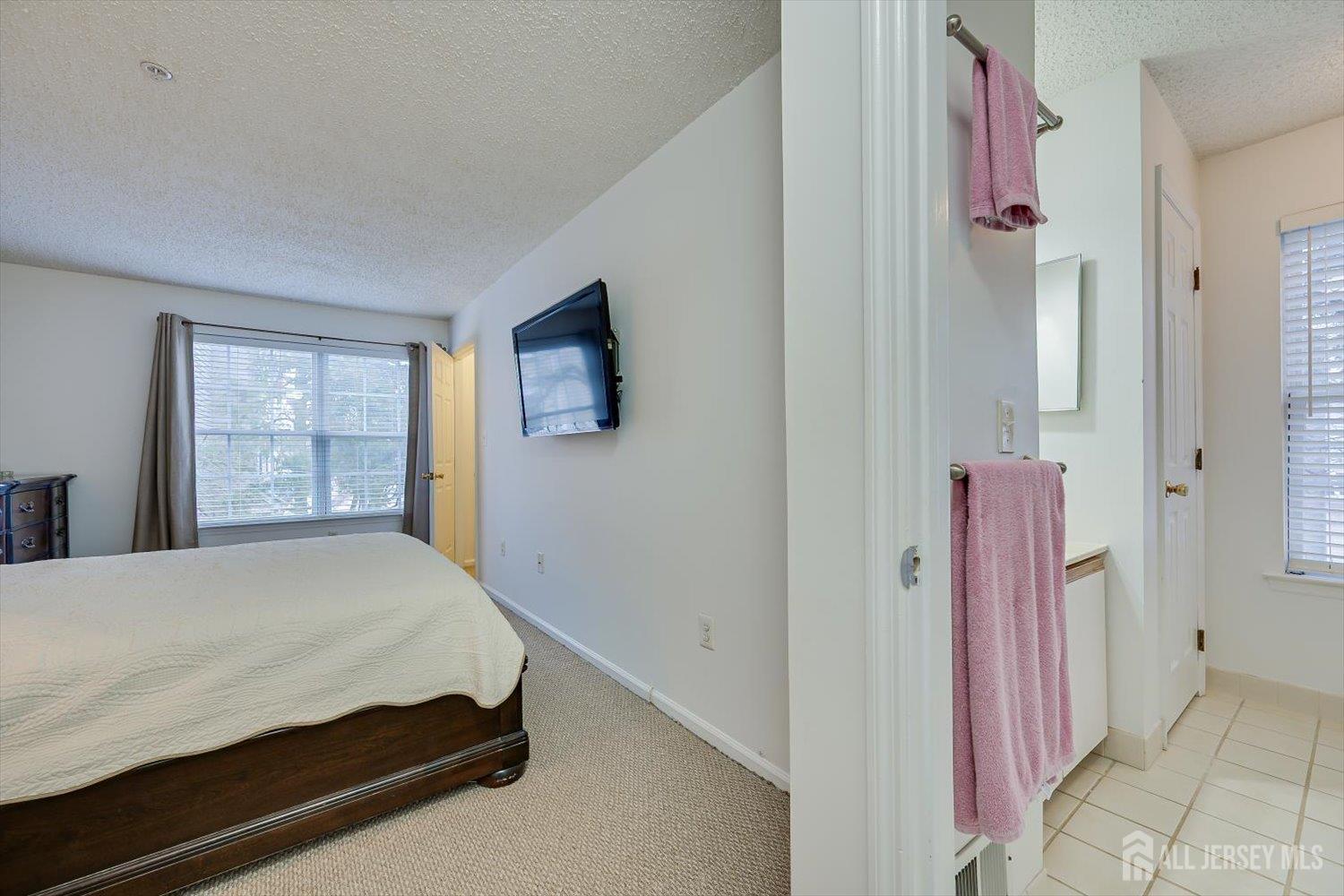 150 Prestwick Way, Edison, NJ, 08820 image 19