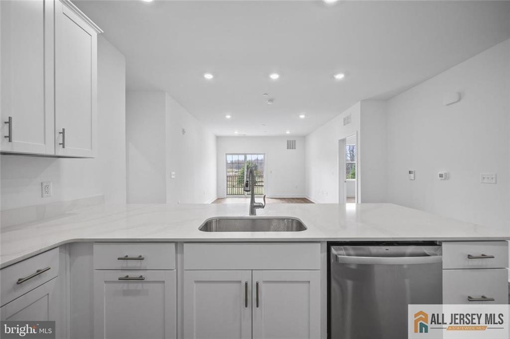 23101 Radford Court, Monroe, NJ, 08831 image 12