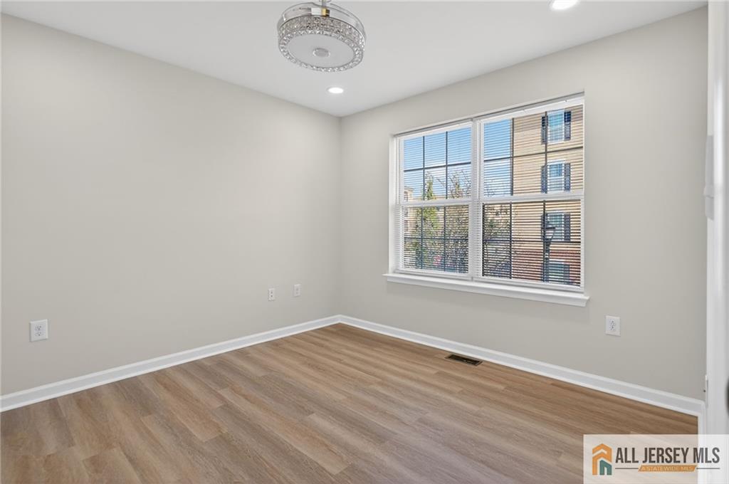 20 Andrews Way, Piscataway, NJ, 08854 image 33