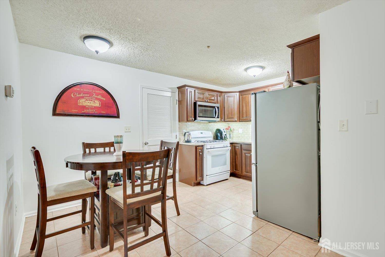 150 Prestwick Way, Edison, NJ, 08820 image 9