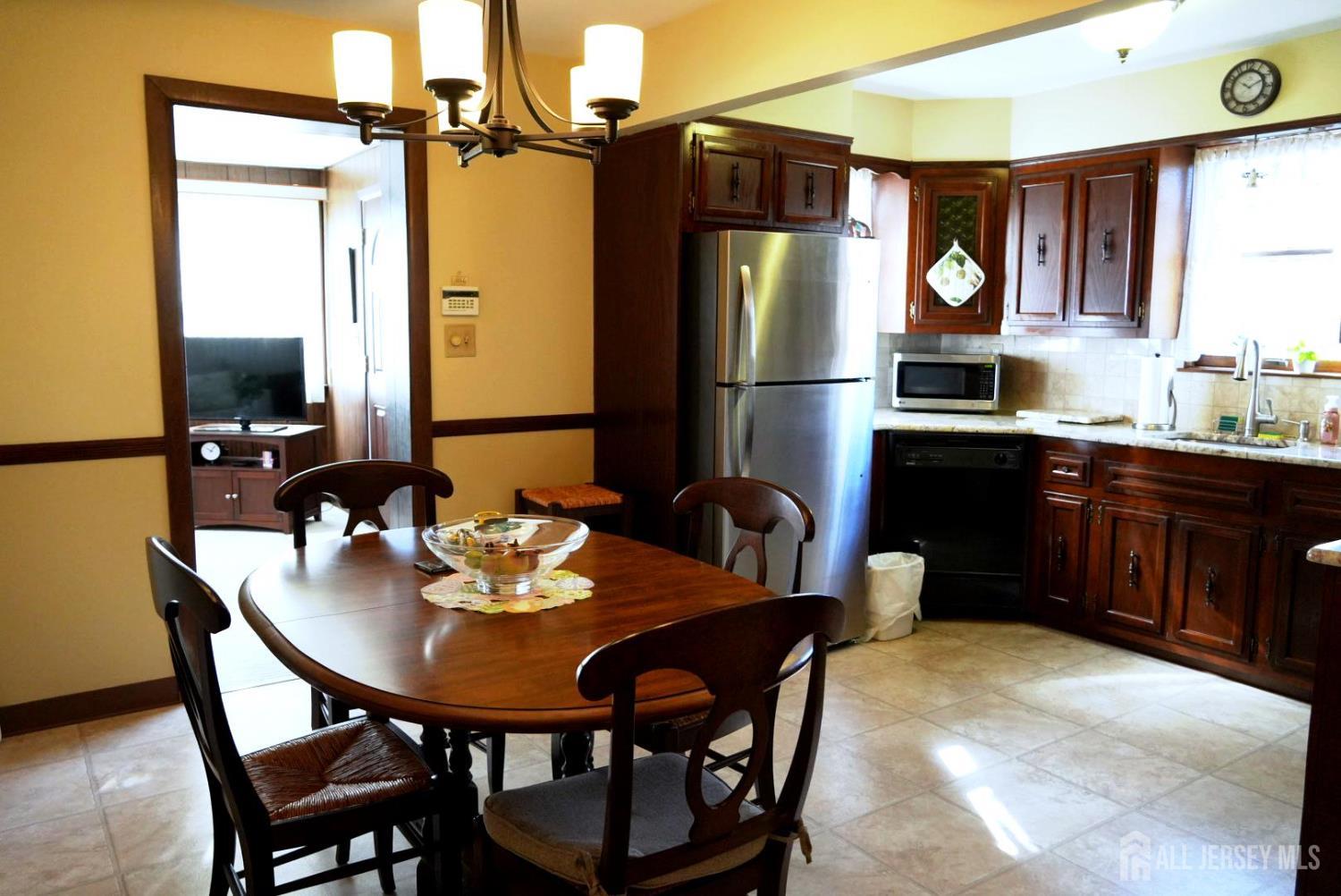 40 Cleremont Avenue, North Brunswick, NJ, 08902 image 9