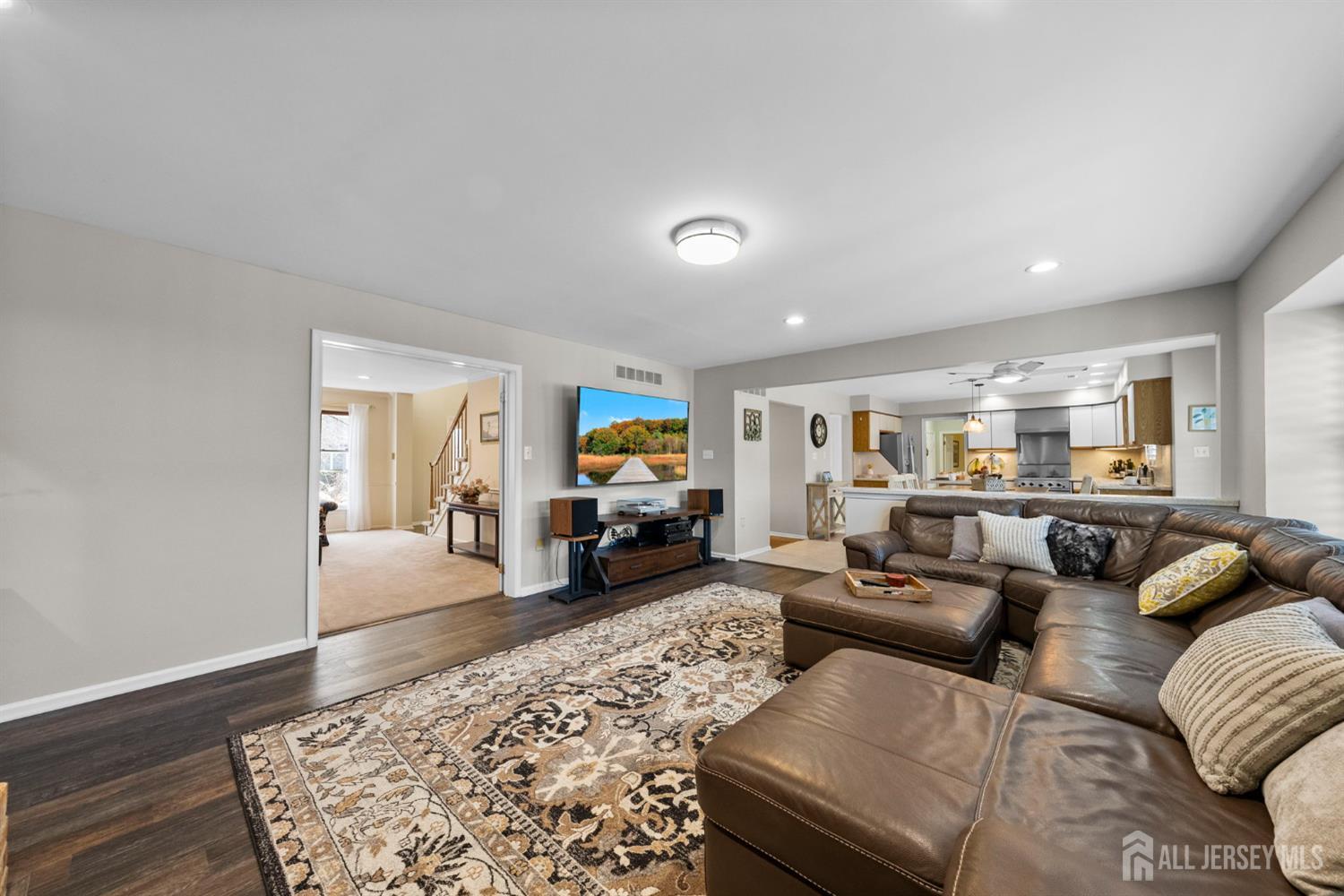 10 Gillian Drive, South Brunswick, NJ, 08824 image 9