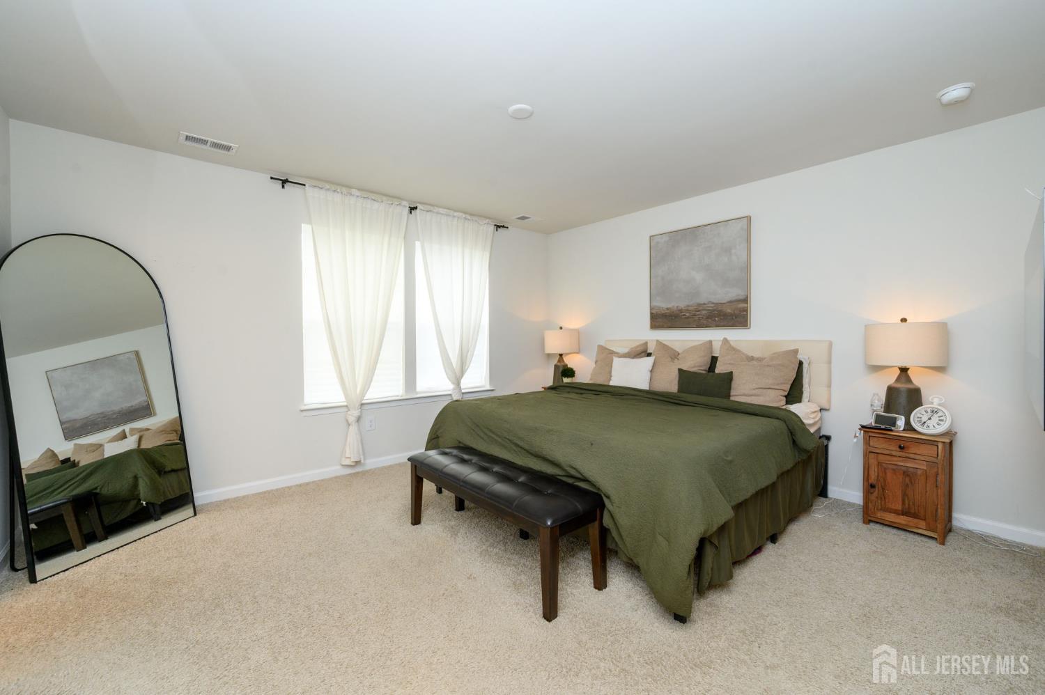 7 Foundry Boulevard Image 1