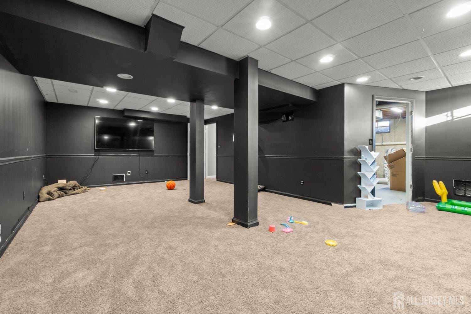 8 Pine Valley Lane, Monroe, NJ, 08831 image 32