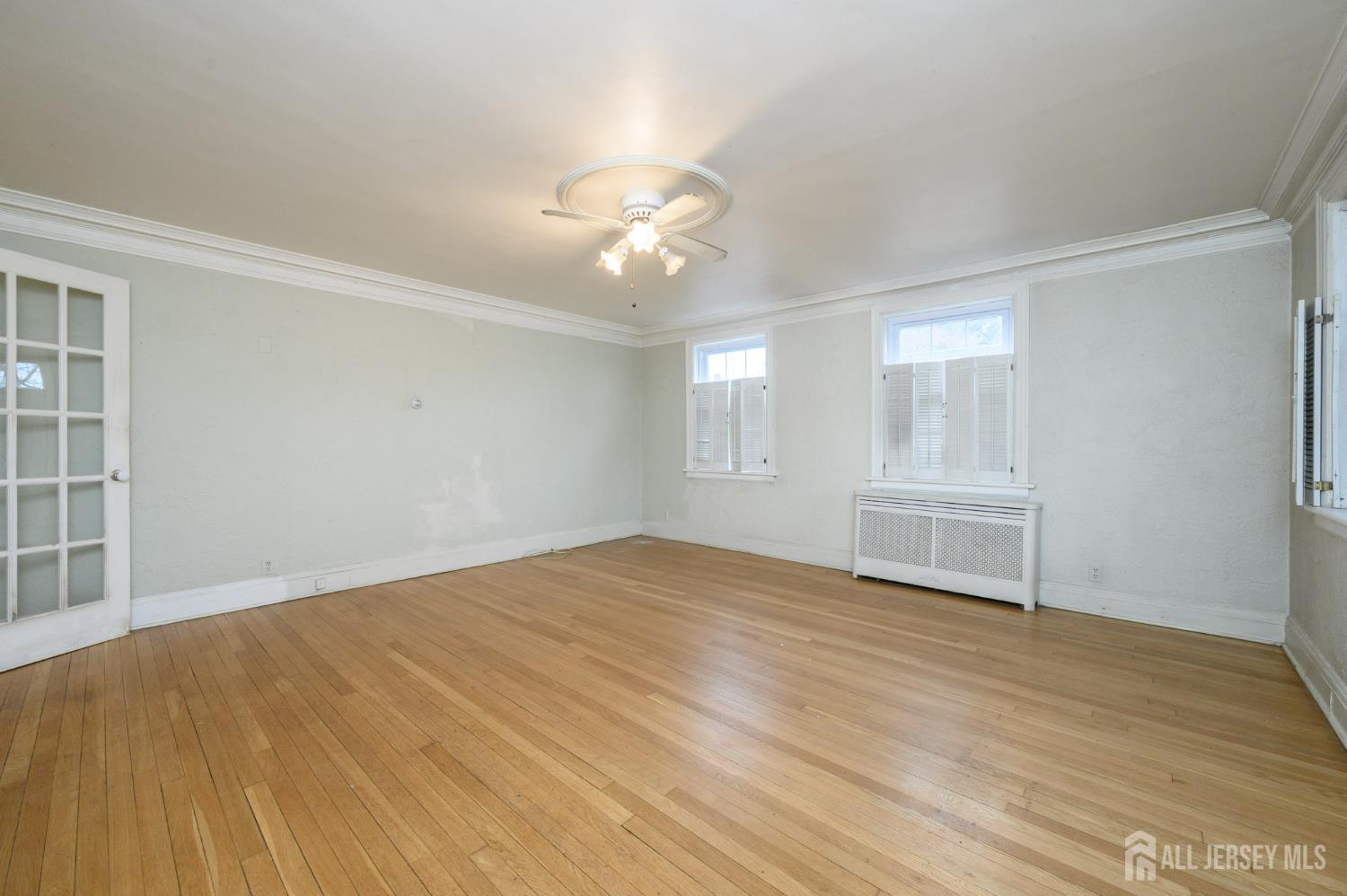 324 N 8th Avenue Image 4