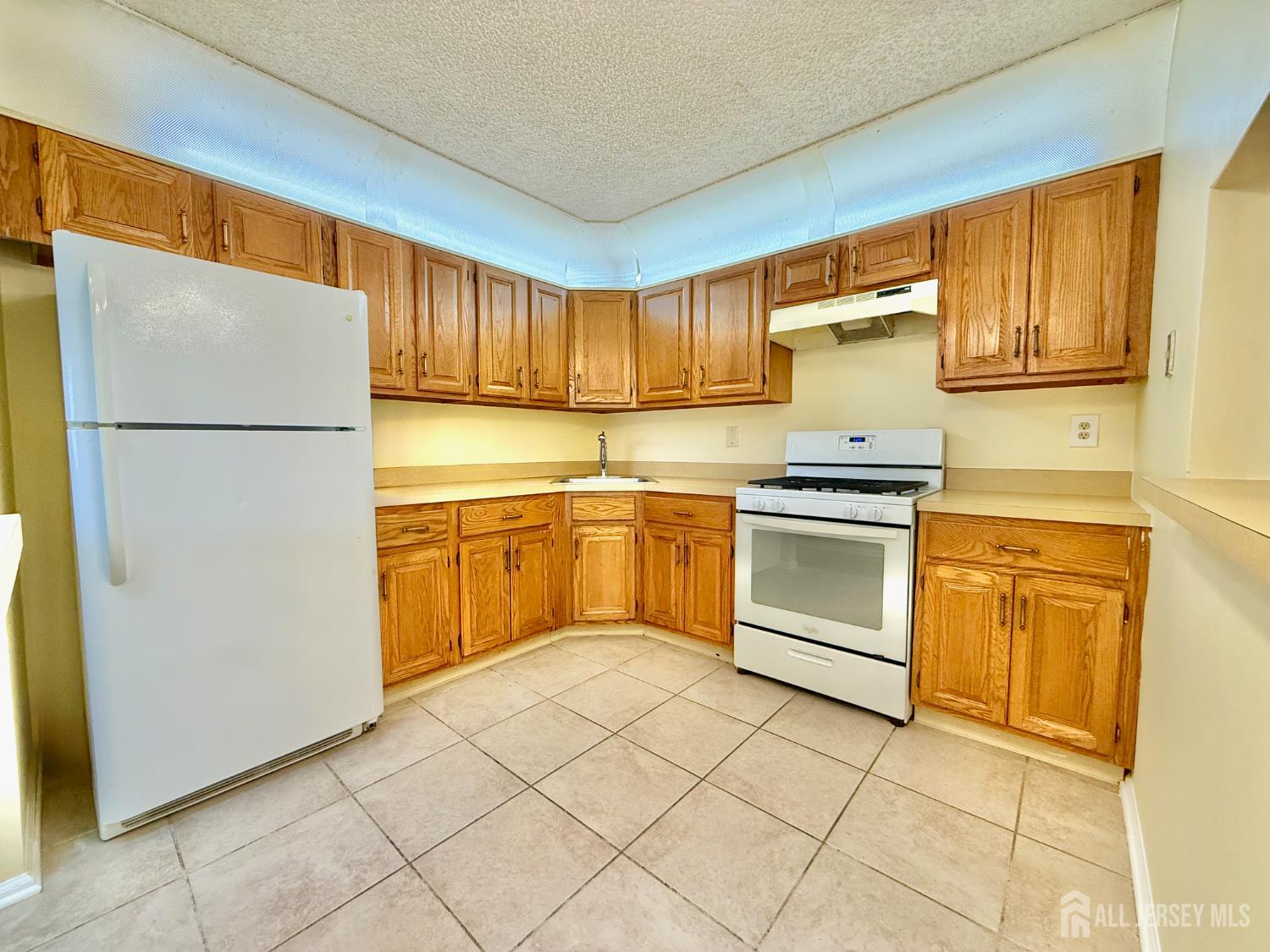 479 Danbury Lane Image 4