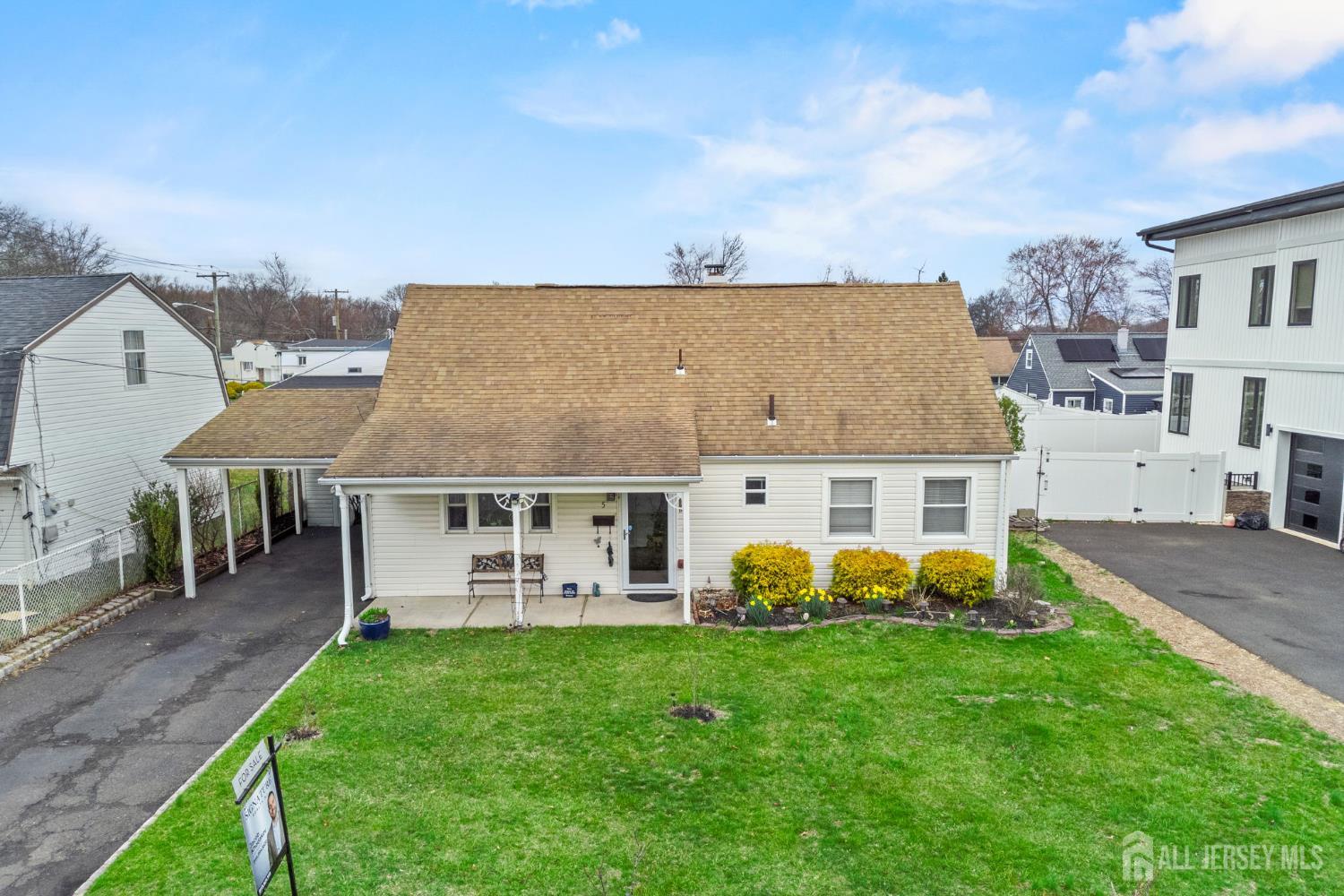 5 W Arthur Place Image 2