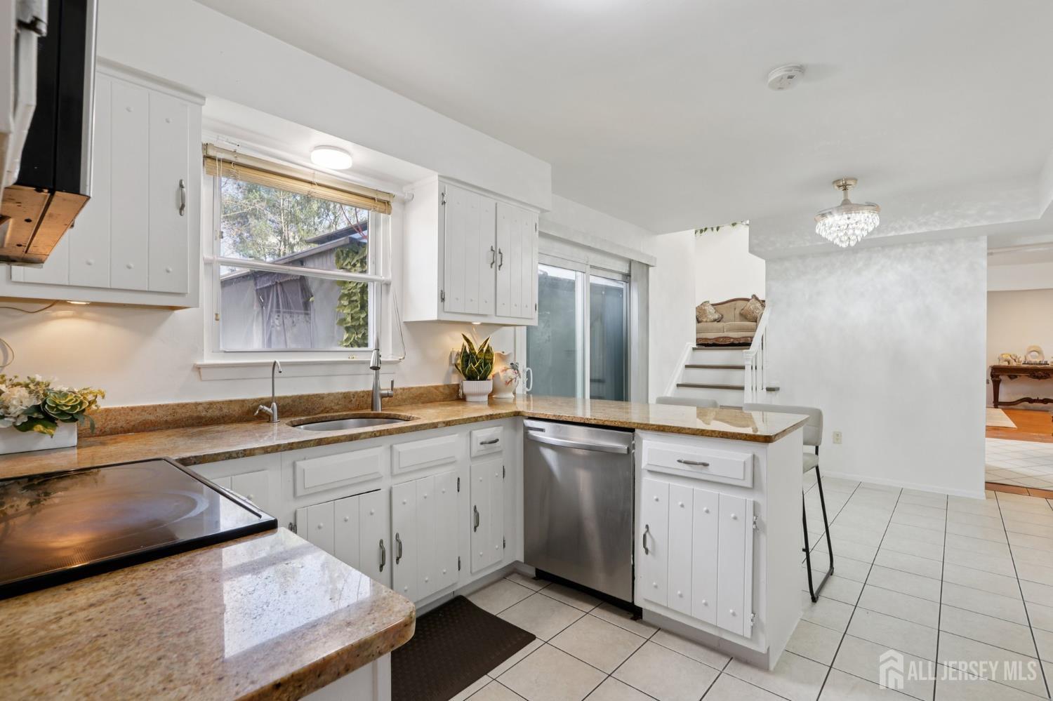 12 Mackenzie Lane, Plainsboro, NJ, 08536 image 16