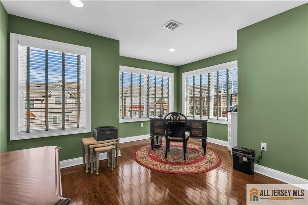 12 White Oak Lane, Aberdeen, NJ, 07747 image 21