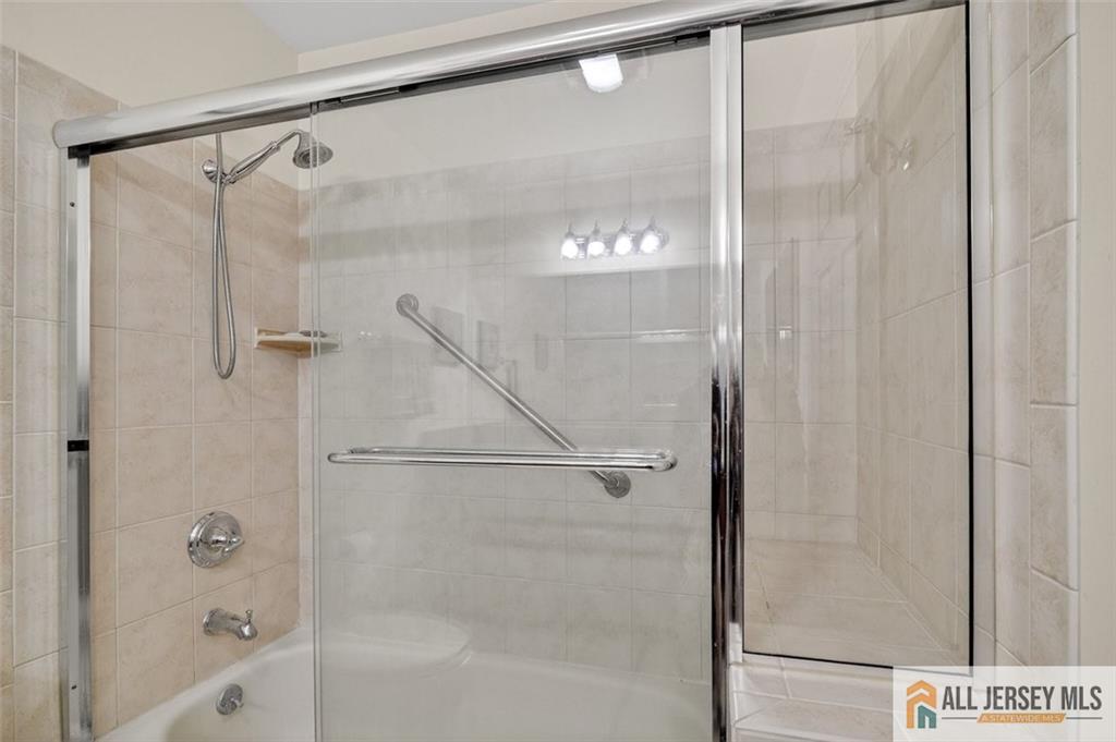 17 George Washington Drive 17B, Monroe, NJ, 08831 image 22