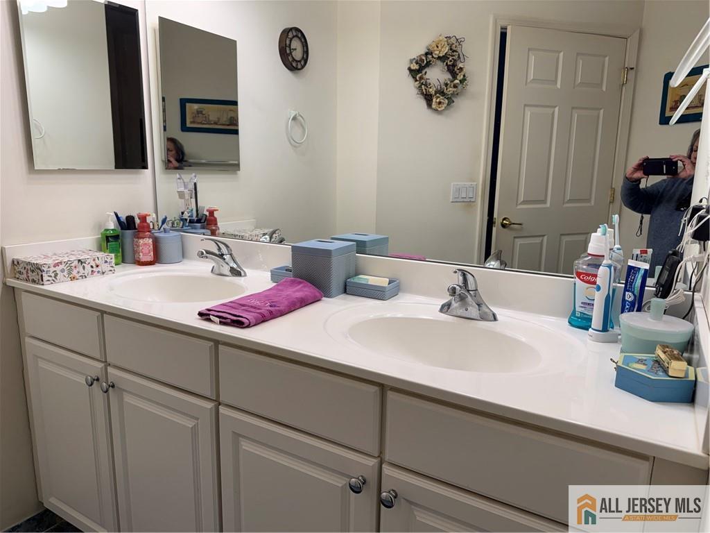 1113 Cedar Village Boulevard, East Brunswick, NJ, 08816 image 17