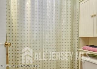 603 Holly Drive, Perth Amboy, NJ, 08861 image 16