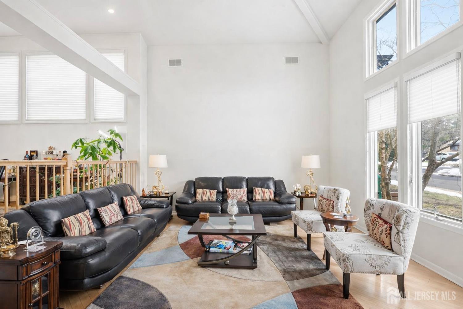 310 Sayre Drive Image 3