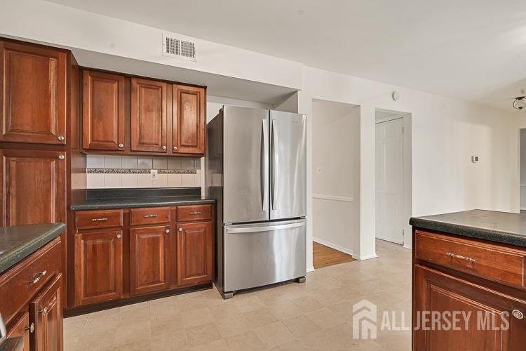 1040 Hillside Drive, North Brunswick, NJ, 08902 image 16