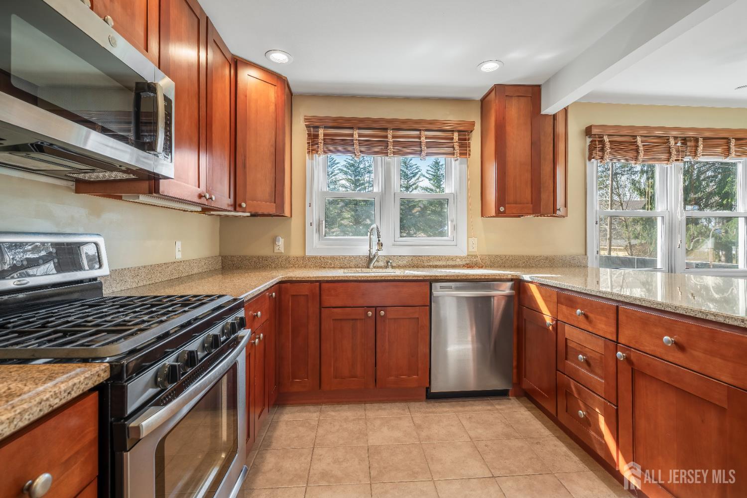 17 Carter Road, East Brunswick, NJ, 08816 image 16