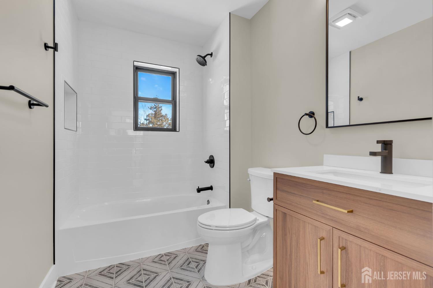 36 Wickley Avenue Image 2