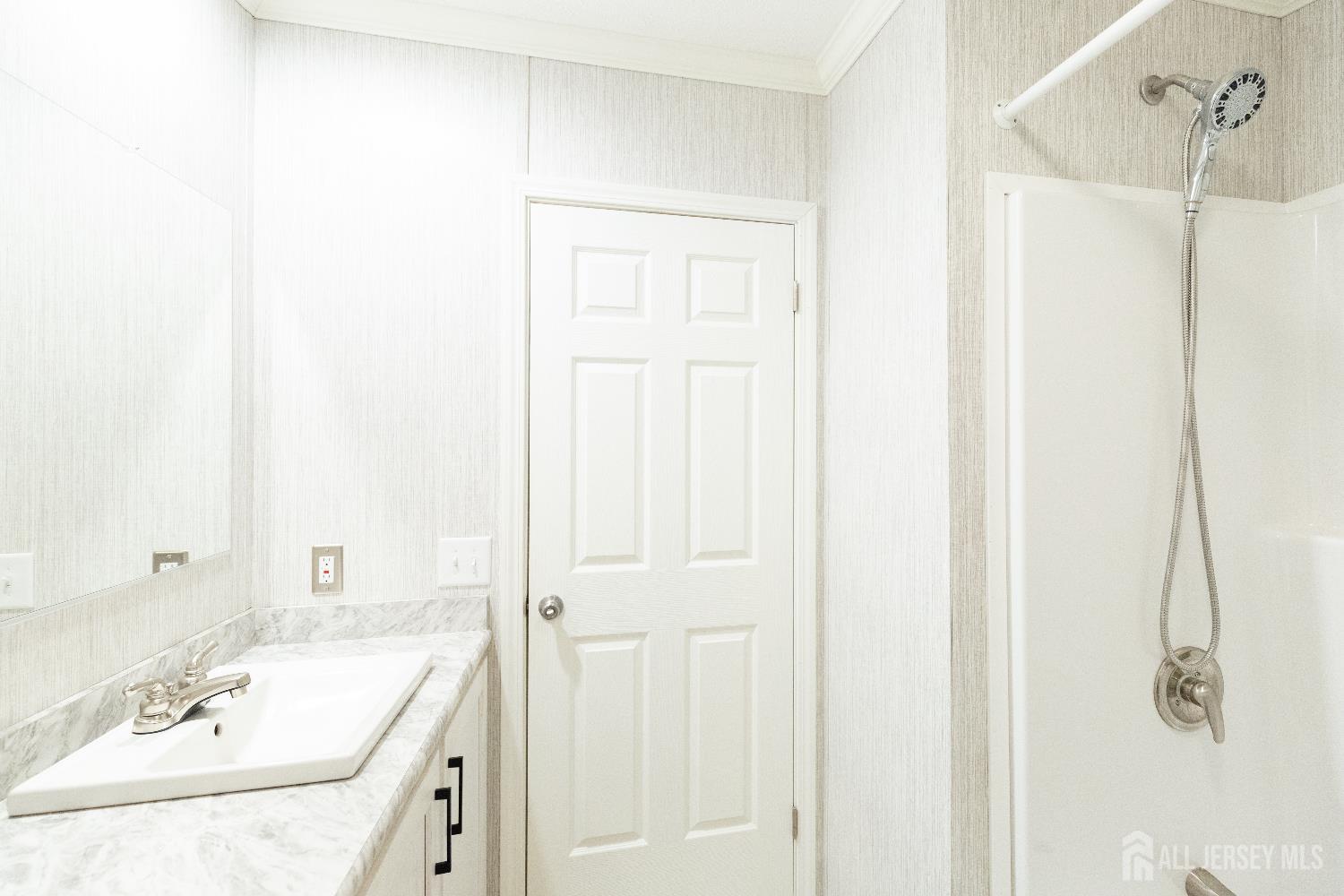 4 Oakdale Village Drive, South Brunswick, NJ, 08902 image 15