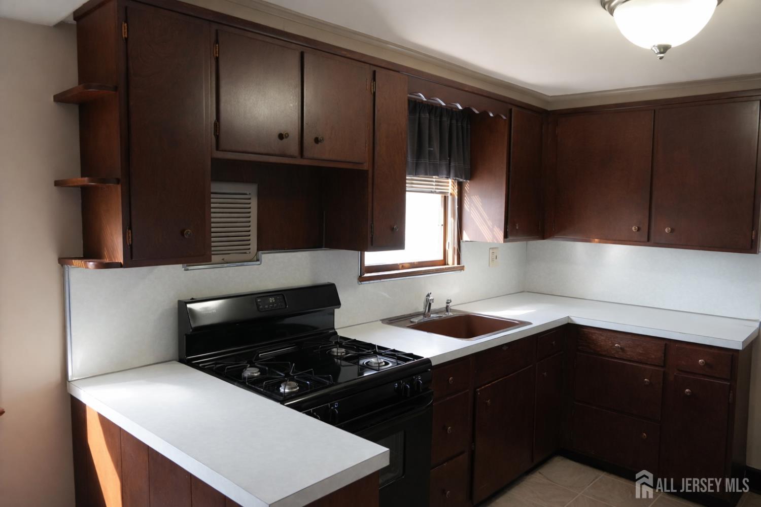 40 Cleremont Avenue, North Brunswick, NJ, 08902 image 18