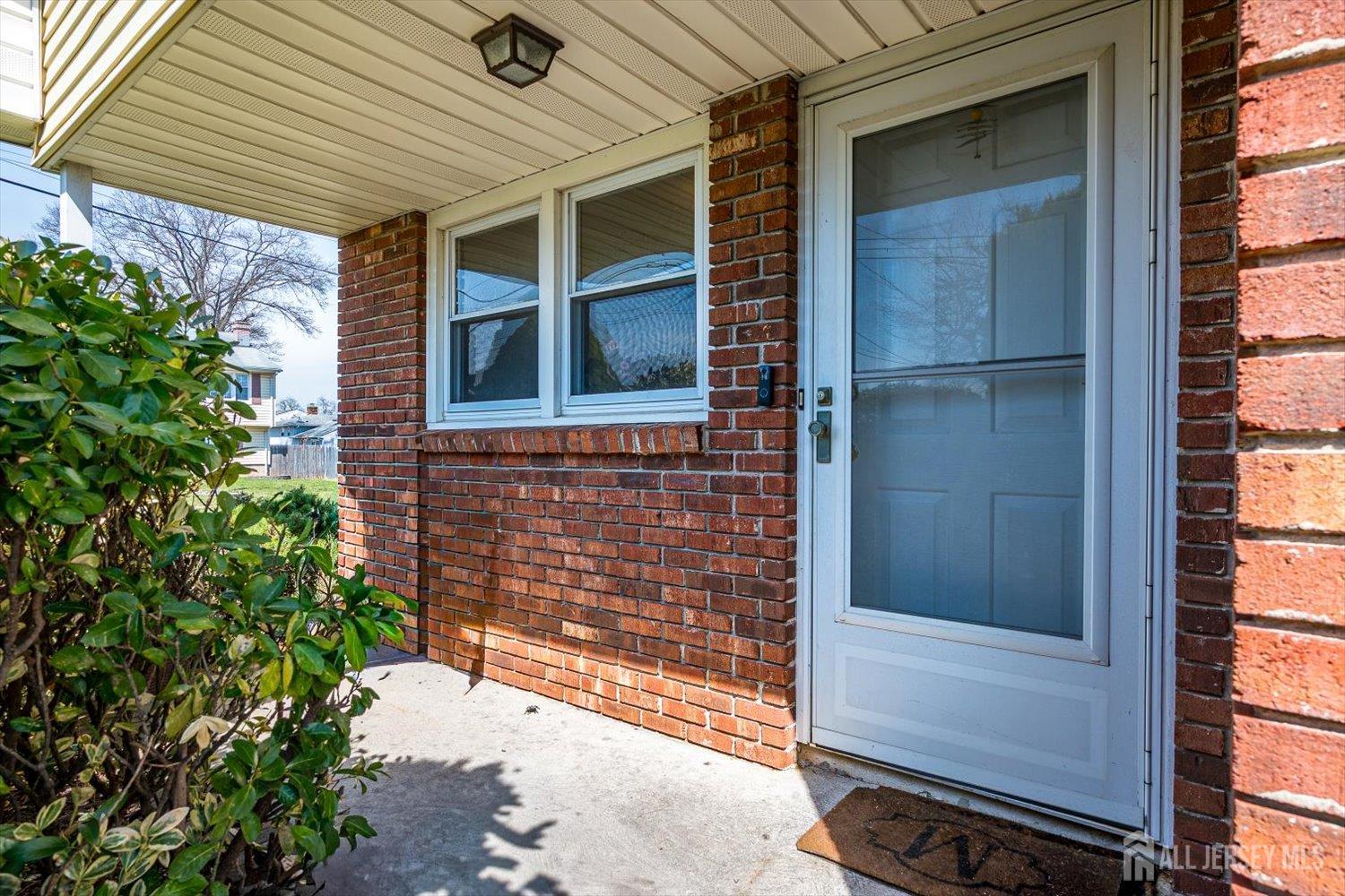 76 Pleasant Avenue Image 3