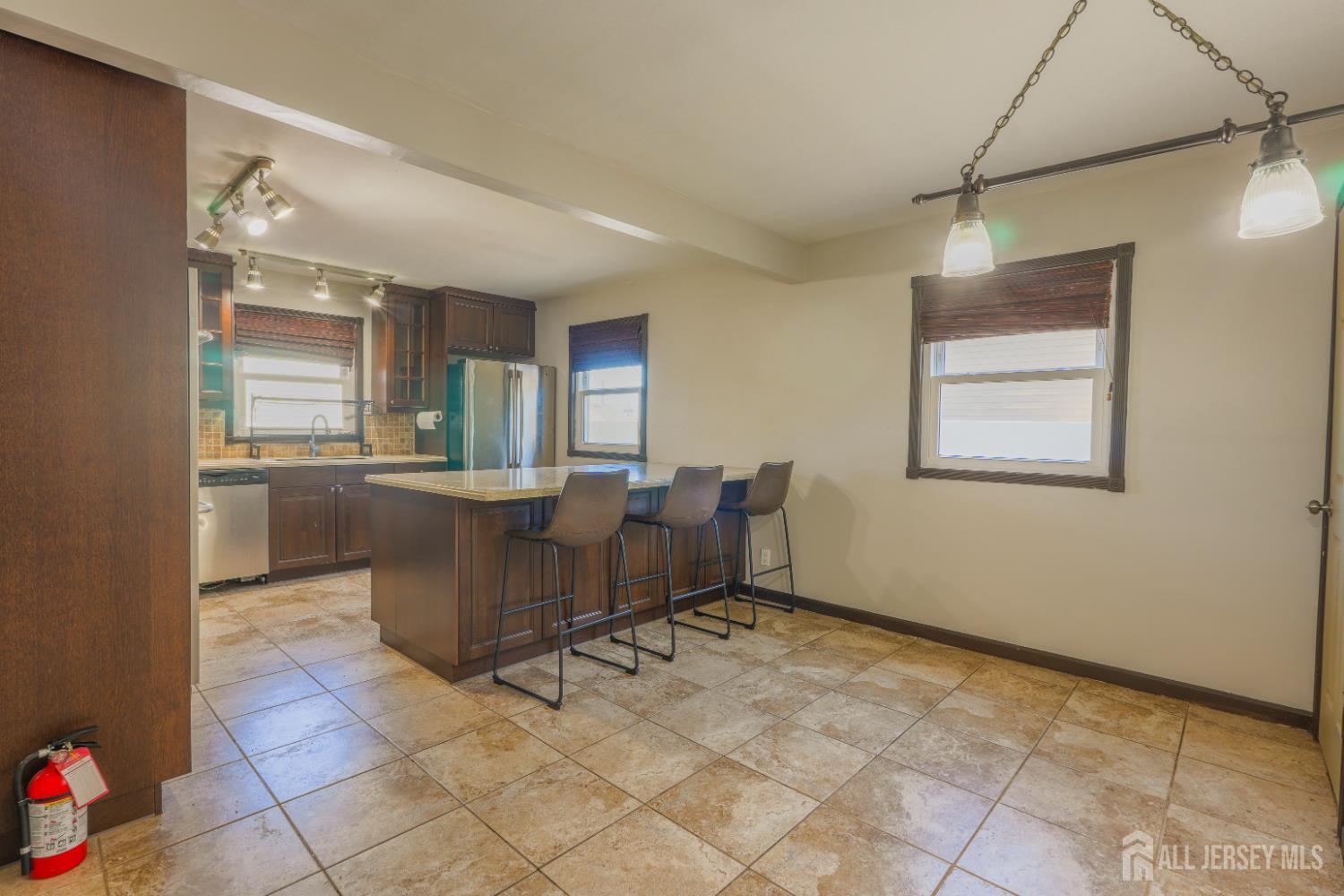 25 Ovington Avenue, Edison, NJ, 08817 image 10