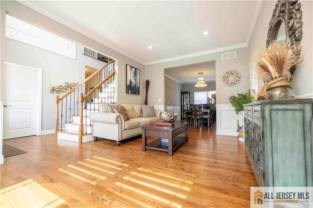 628 New Dover Road, Colonia, NJ, 07067 image 24