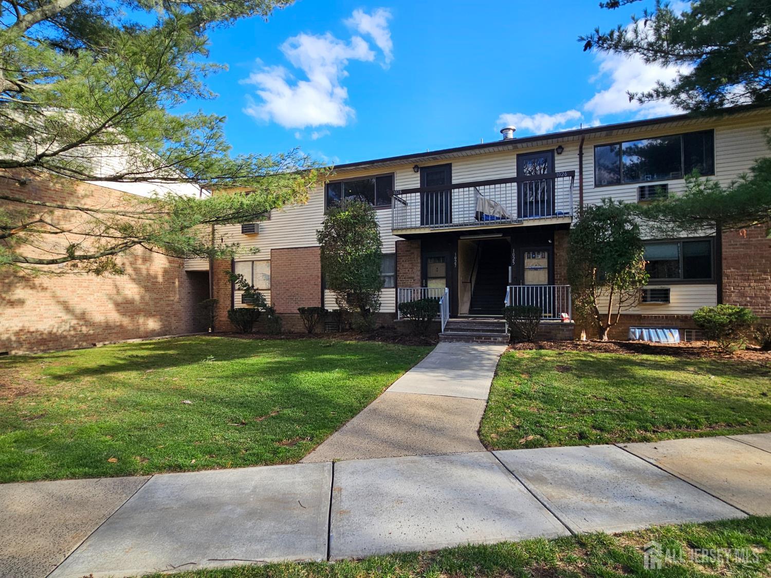 1028 Cricket Lane Image 2