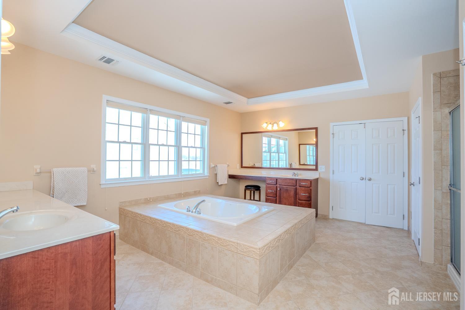 4 Heitz Lane, Hillsborough, NJ, 08844 image 50