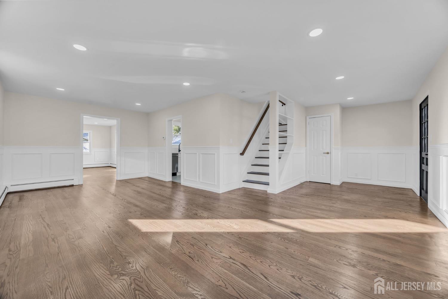 36 W Lakewood Avenue Image 2