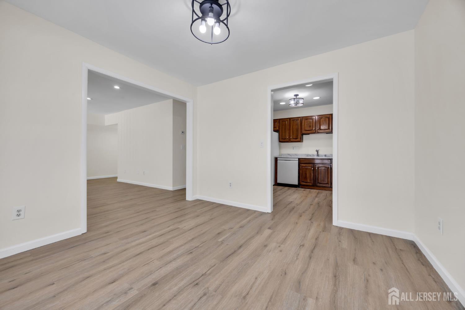 113 Heather Court 113, Edison, NJ, 08820 image 9