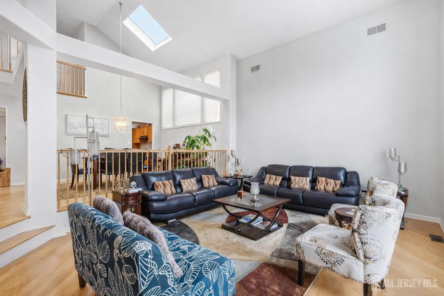 310 Sayre Drive Image 4