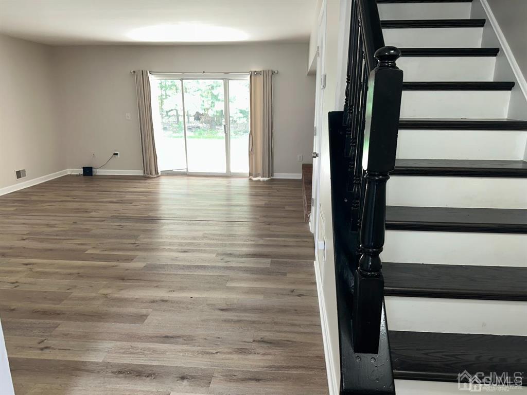 14 Albury Way Image 4