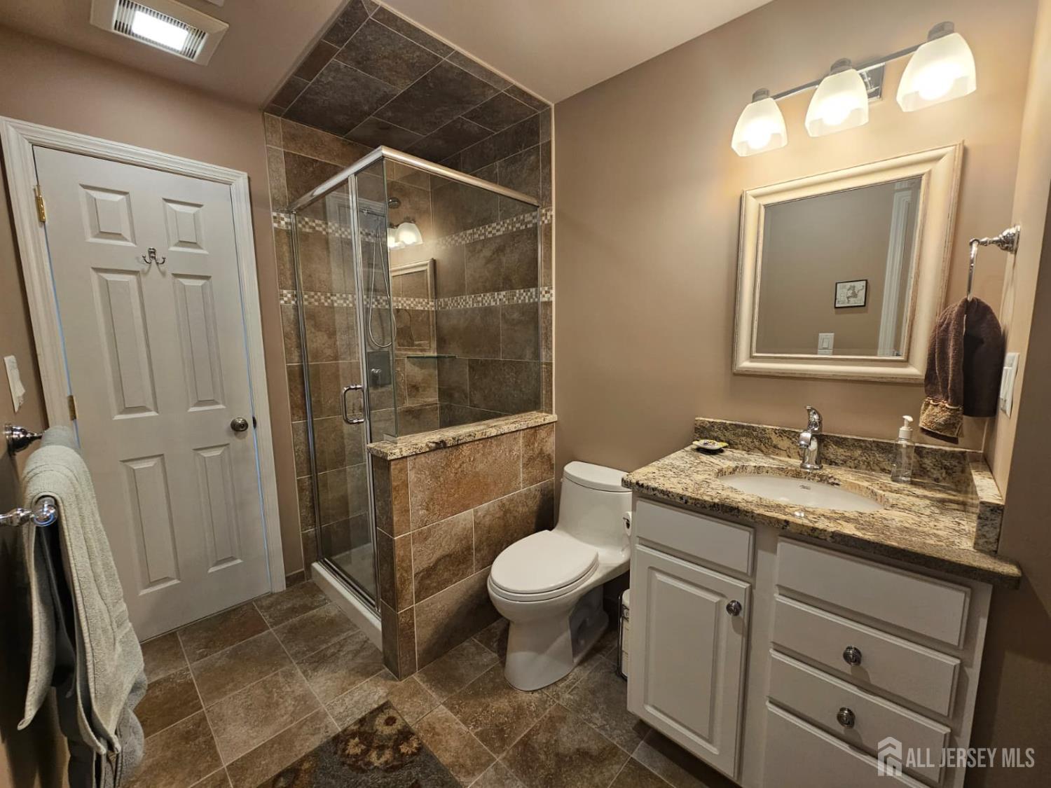 15 Delaware Drive Image 5