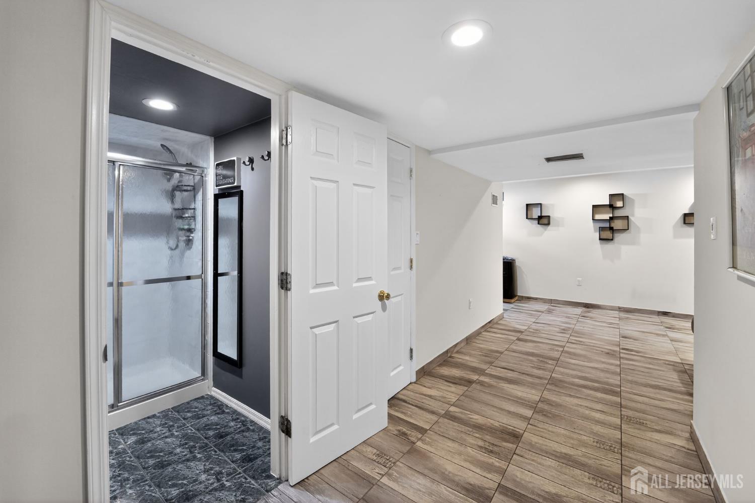 17 Willow Drive, Old Bridge, NJ, 08857 image 28