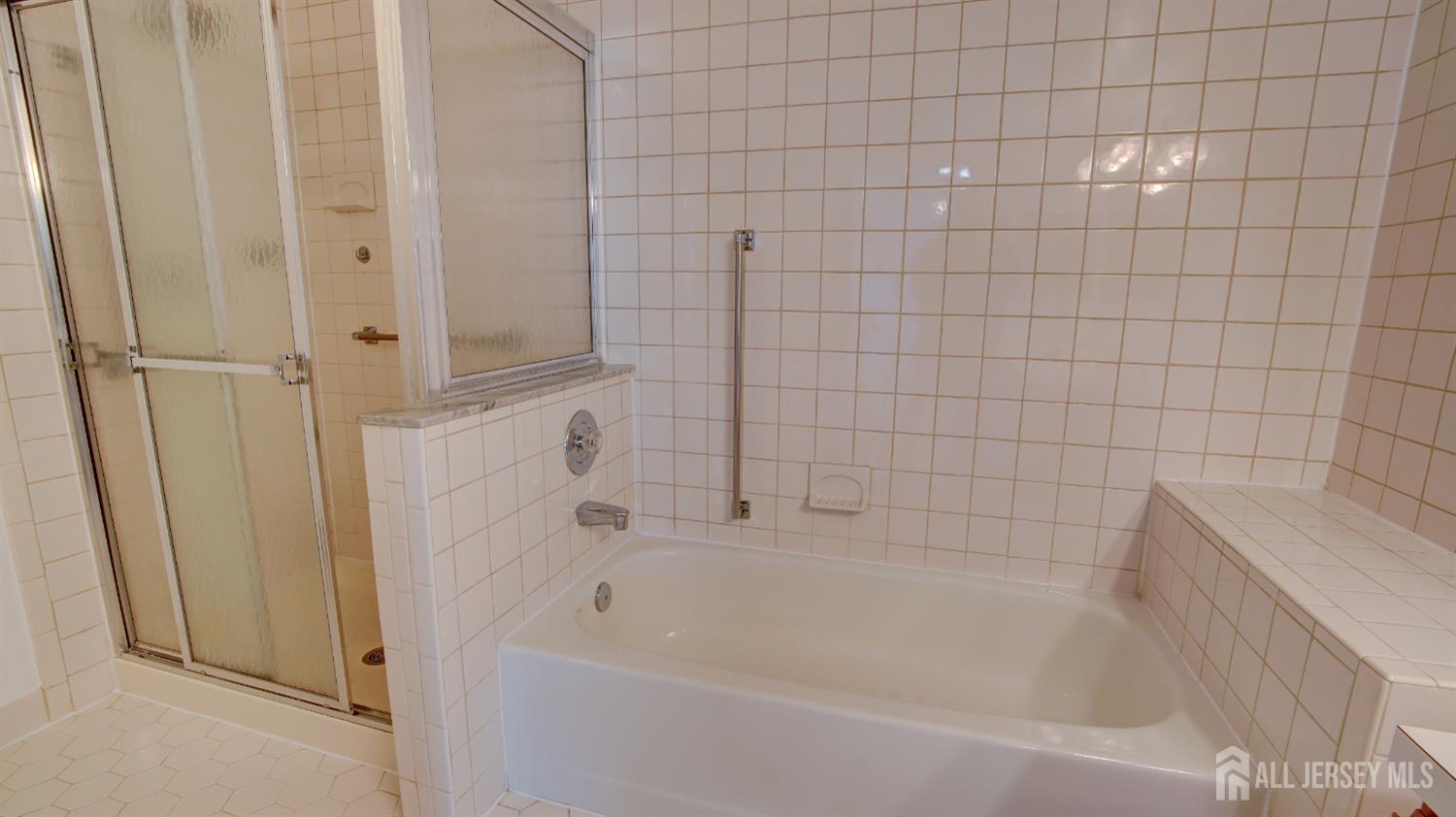 2 Hempstead Drive, Monroe, NJ, 08831 image 23