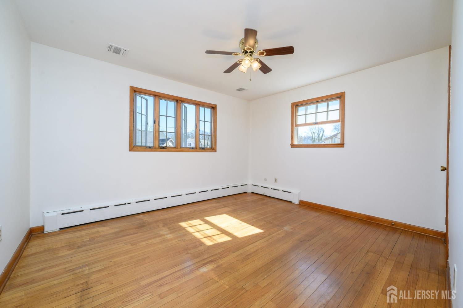 31 W Grochowiak Street, South River, NJ, 08882 image 8