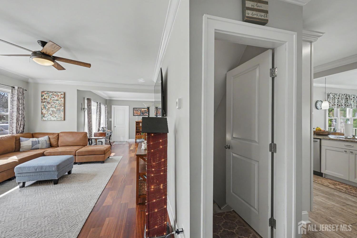 70 Oxford Road, Colonia, NJ, 07067 image 17