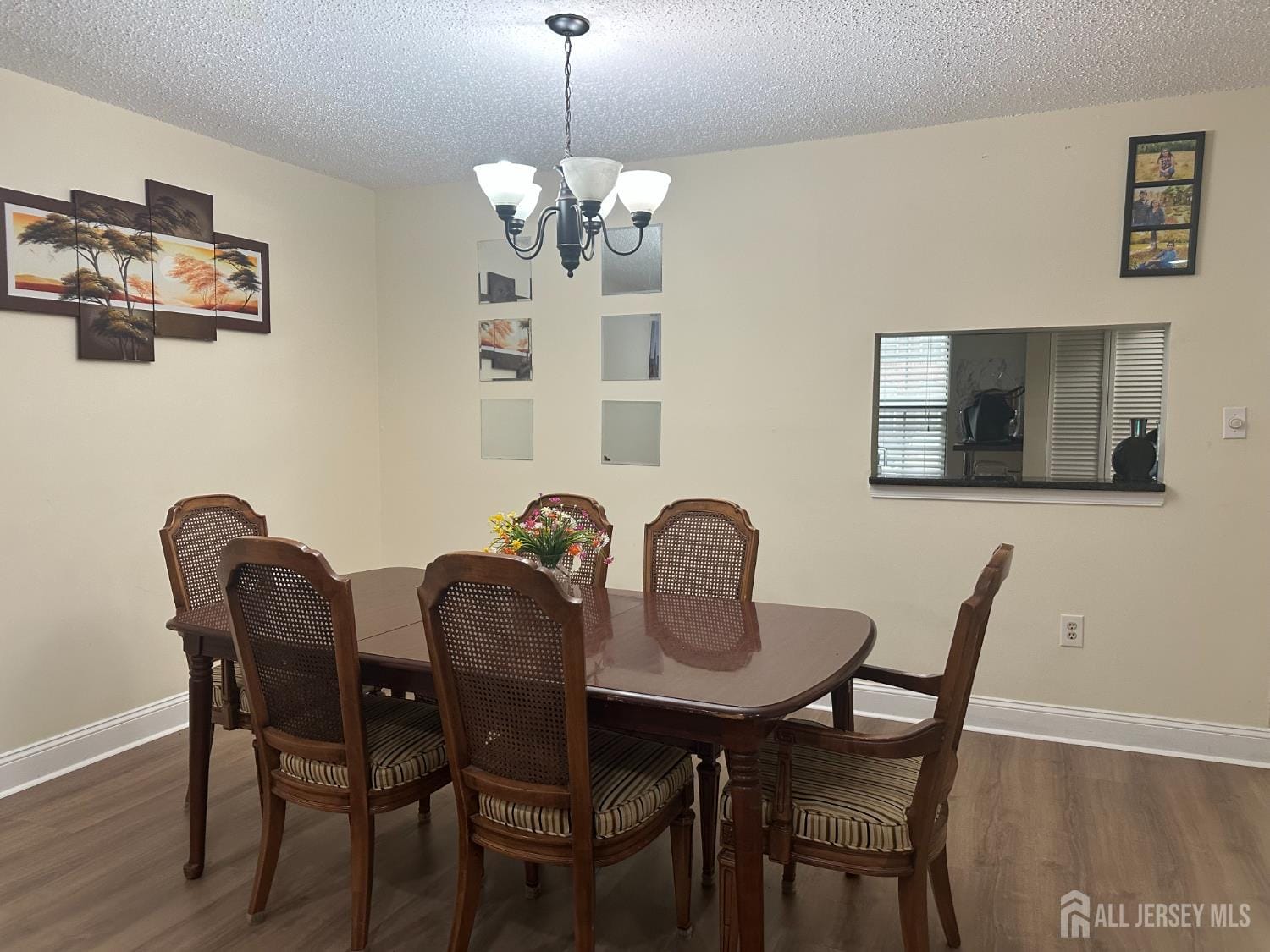 13 Albury Way Image 3