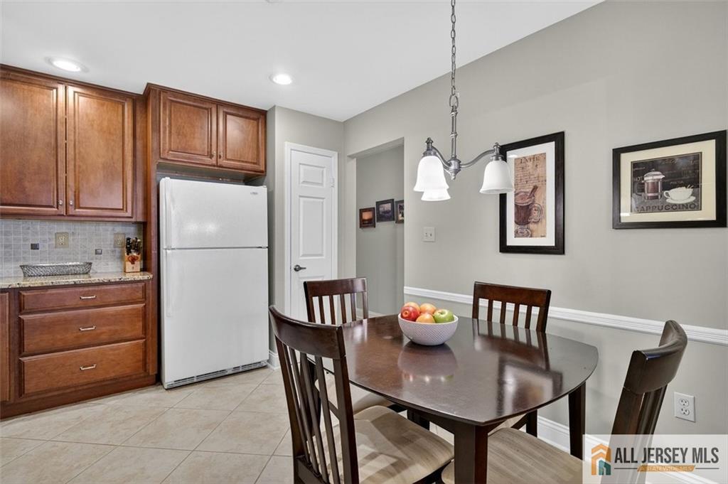 17 George Washington Drive 17B Image 5