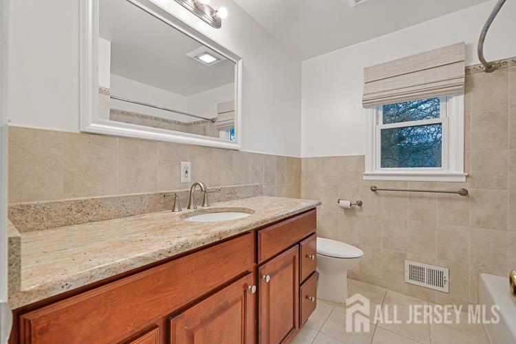 1040 Hillside Drive, North Brunswick, NJ, 08902 image 26