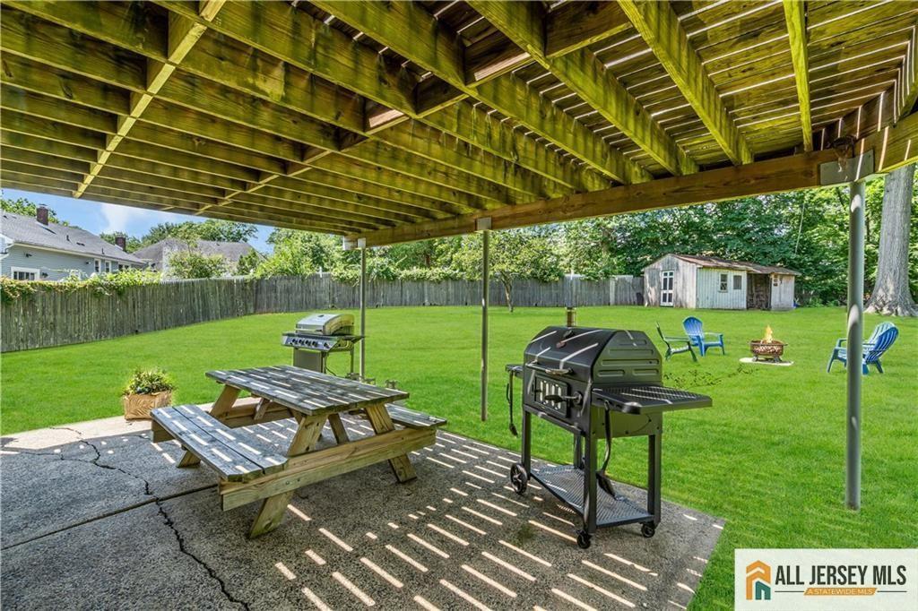 8 Whitehall Avenue, Edison, NJ, 08820 image 41