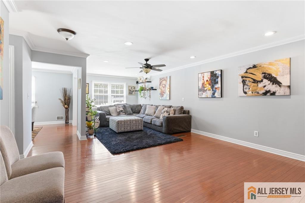 9 Barn Swallow Boulevard, Marlboro, NJ, 07746 image 10