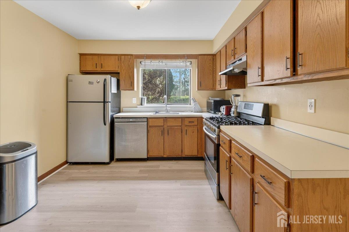 2312 Old Stone Mill Drive, East Windsor, NJ, 08512 image 10