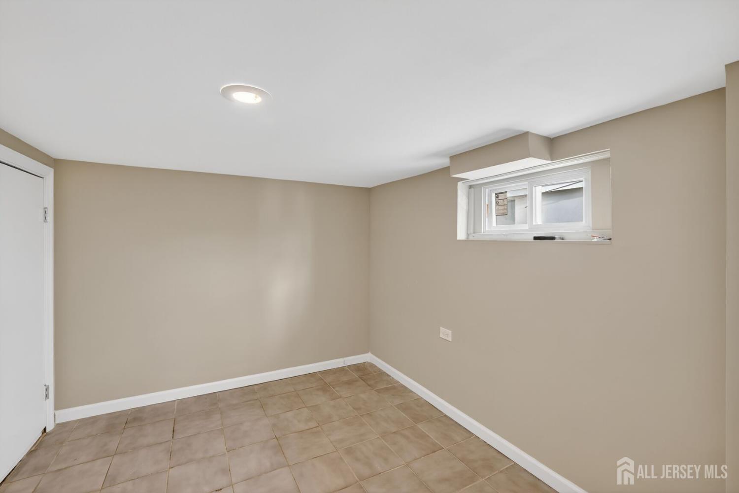 419 Inslee Street, Perth Amboy, NJ, 08861 image 16