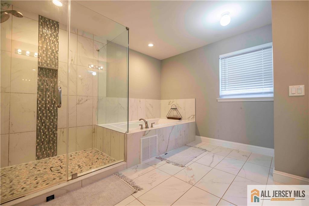 628 New Dover Road, Colonia, NJ, 07067 image 18