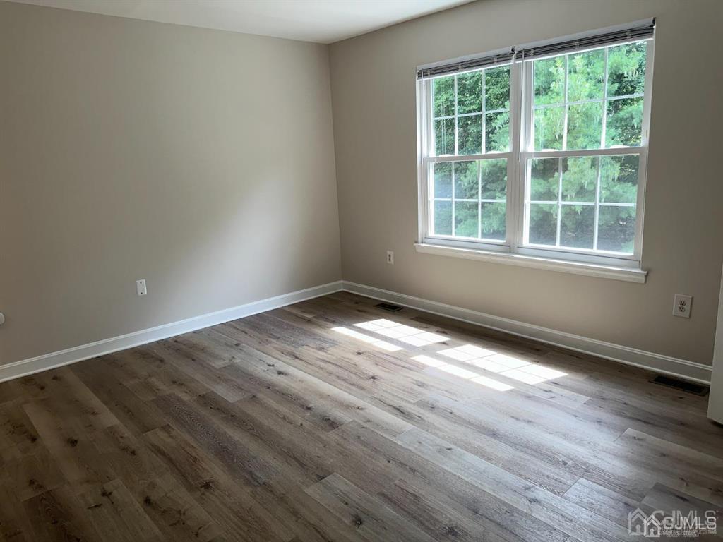 14 Albury Way, North Brunswick, NJ, 08902 image 19