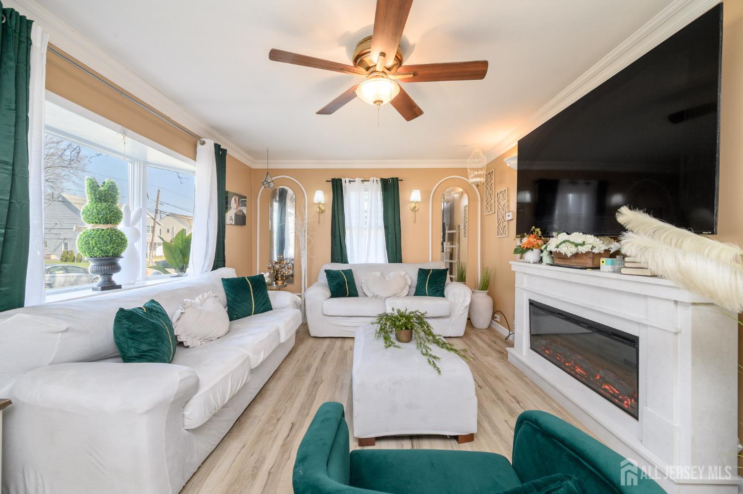 373 Fairview Avenue Image 5