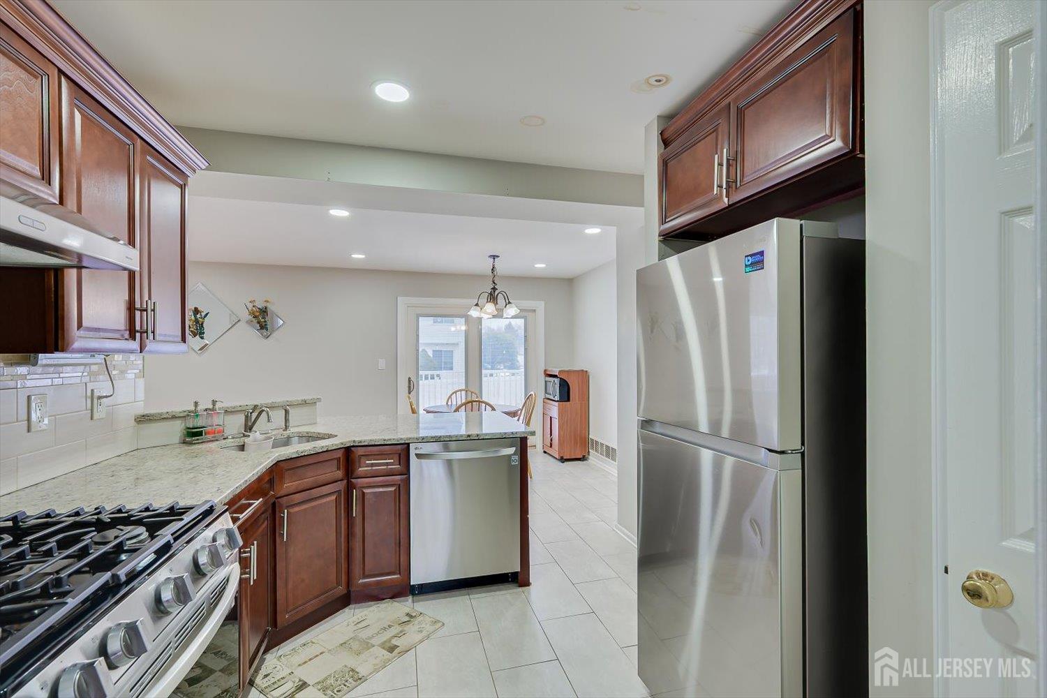 51 Cherrywood Drive, Piscataway, NJ, 08854 image 10