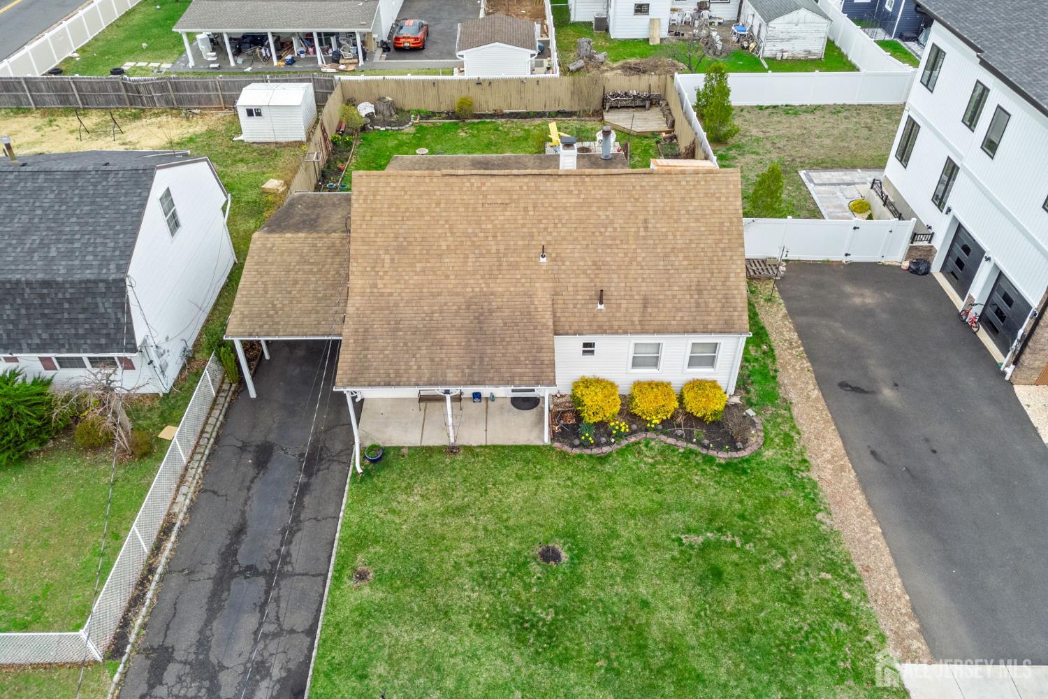 5 W Arthur Place Image 3