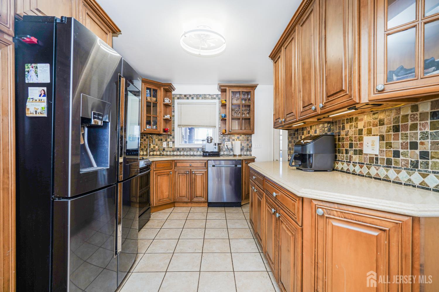 2401 Cooper Street Image 3