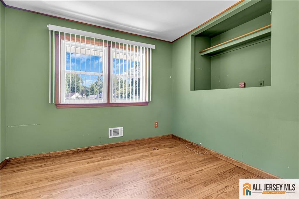 8 Whitehall Avenue, Edison, NJ, 08820 image 20